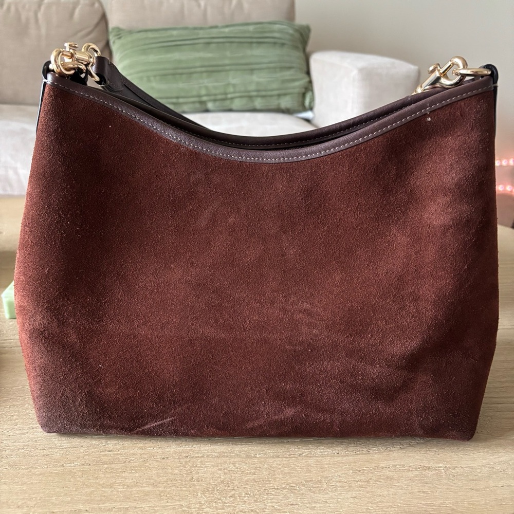 Coach Laurel Shoulder Bag With Tassels
PREOWNED/USED - Picture 7 of 10